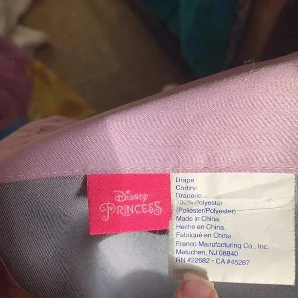 HOST PICK Disney Princess curtain panel, 41 1/2 x  64, EUC - Picture 2 of 3